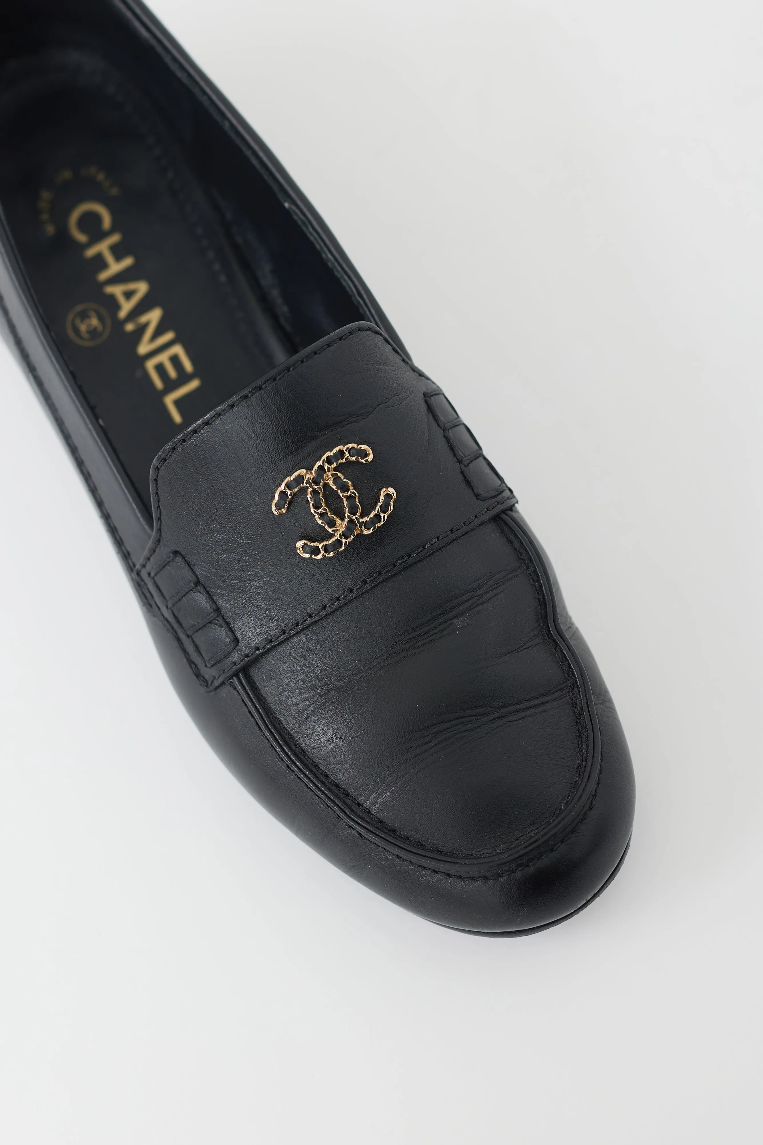 Black & Gold Leather Chainlink Loafer
