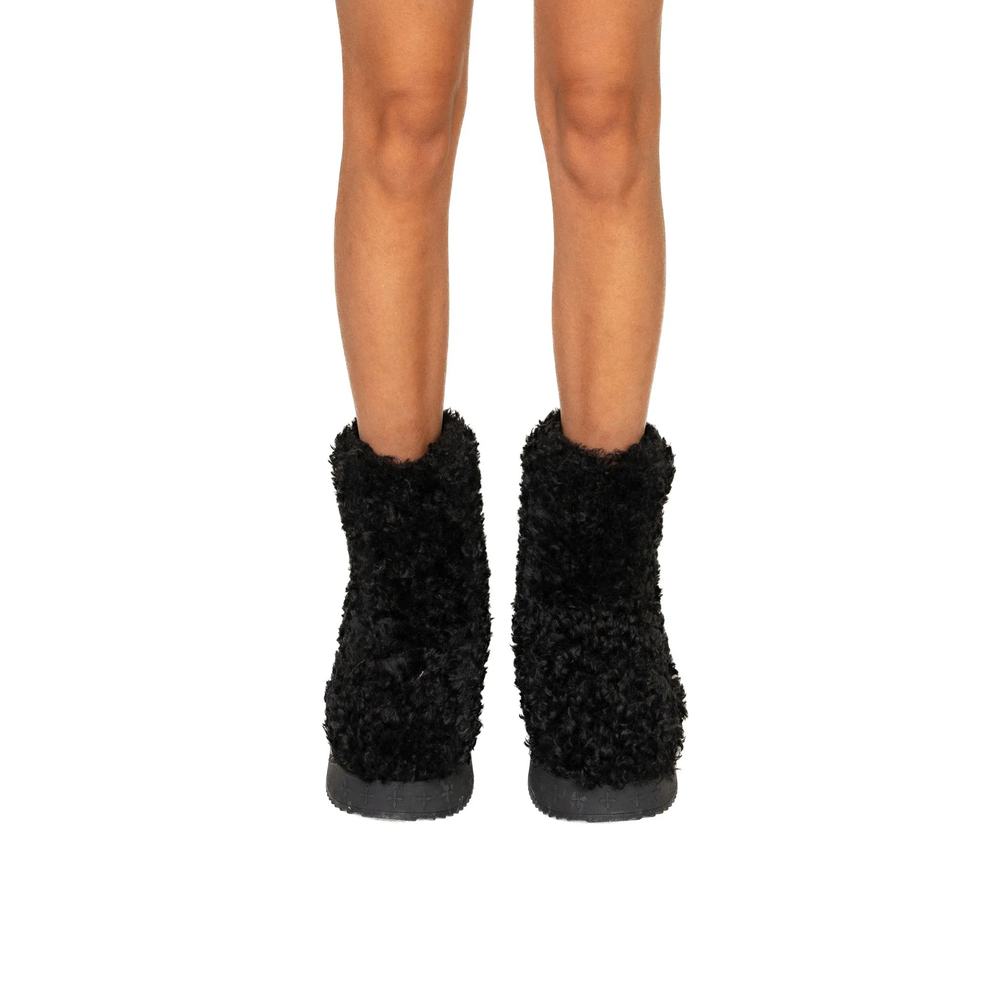 Compass Woolly Black Fluffy Boots